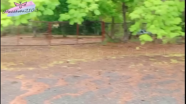 Pinay Babe agree to have sex in public park by stranger