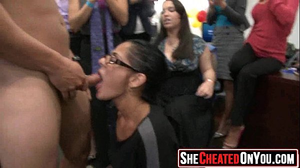 50 Rich milfs blowing strippers at underground cfnm party!44