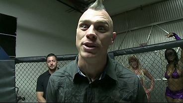 Victoria White Sex with Wrestler Ends in Facial