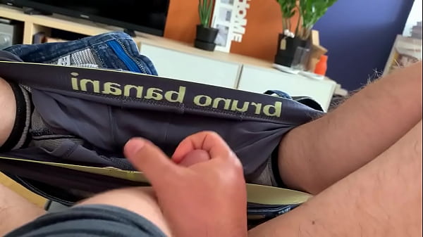 Download Video - Miskupa - Sperma Feuerwerk