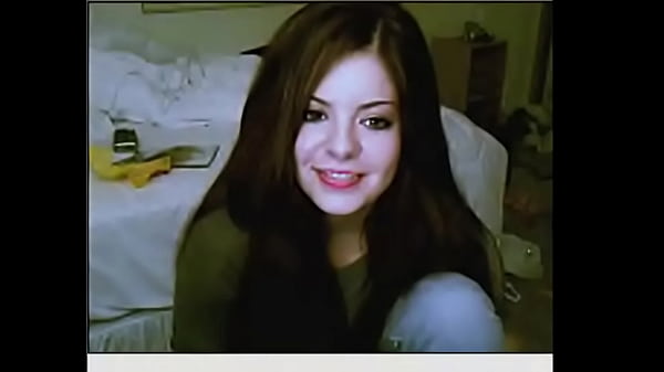 Real Girlfriend Porn    Viewing Media - Cute redhead strips clothes to show her naked body