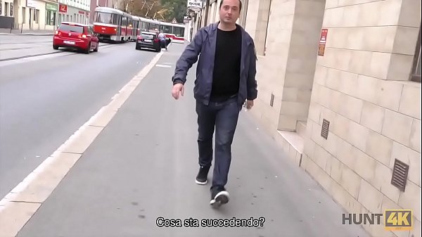 Download Video - HUNT4K&period; Quando BF riceve denaro&comma; non gli importa di barare