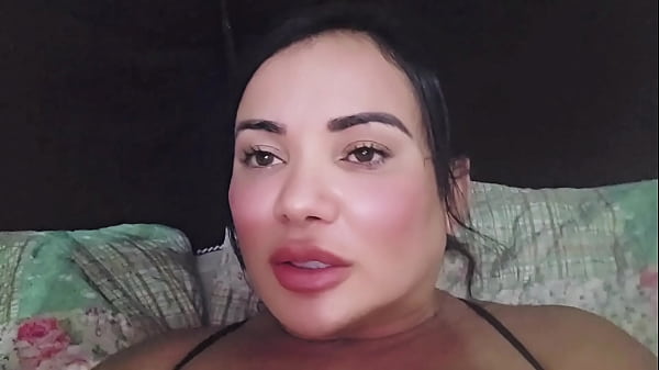 Slutty MILF: I masturbate my big pussy at dawn