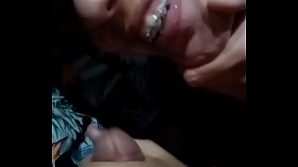 I suck his dick in the bus and they almost discover us