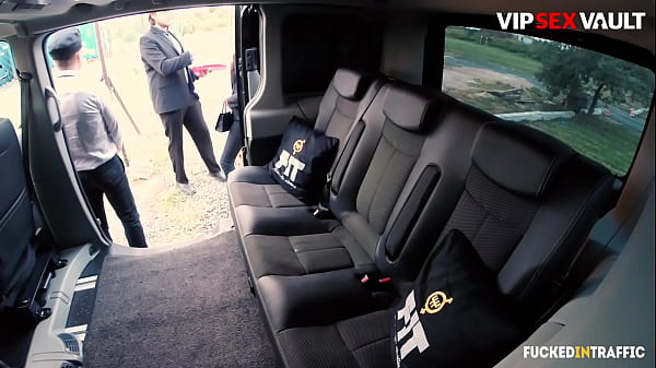 Redhead Client (Linda Sweet) Has Her Vagina Stretched Good By Chauffer In Cab - VIP SEX VAULT