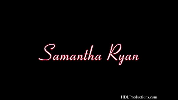 Samantha Ryan - Smoking Fetish at Dragginladies