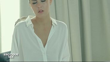いたずら好きな美女シンディ・シャインが巨根のイケメンと熱烈なセックス