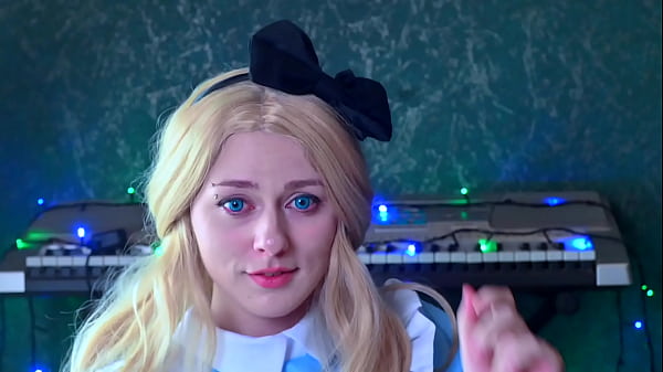 Download Video - Alice fucks her pussy with Rabbit's carrot in Wonderland - SpookyBoogie Cosplay