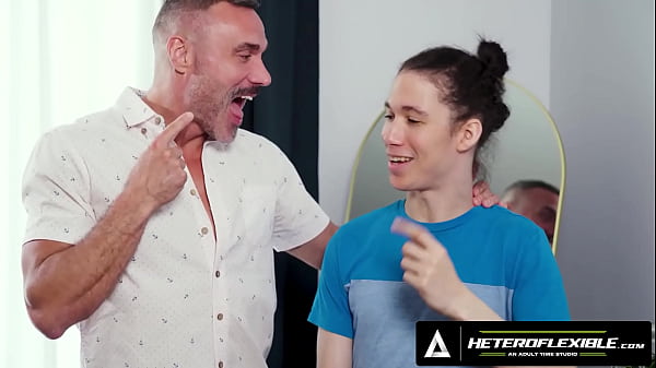 Download Video - HETEROFLEXIBLE - Hung DILF Manuel Skye CRAVES Stepson Daniel Tanner&rsquo;s Bussy After Accidental Ass Pic
