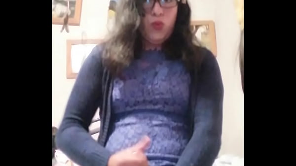 Download Video - Linda secretar&iacute;a