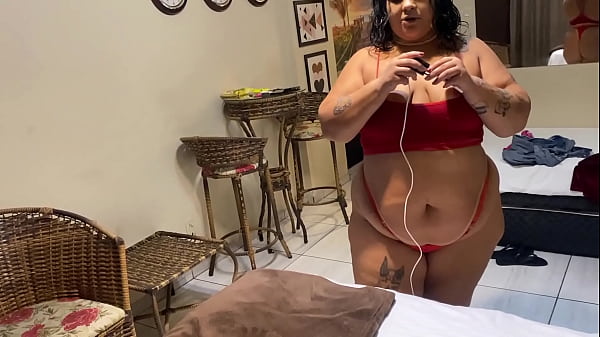 FRIENDS PLAYING BEFORE FUCKING