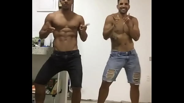 Homem gostoso é assim!!