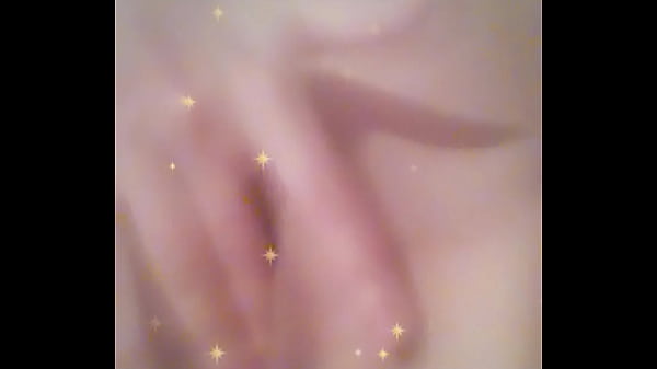 Touching me very rich - Twitter & Instagram @eyivandra