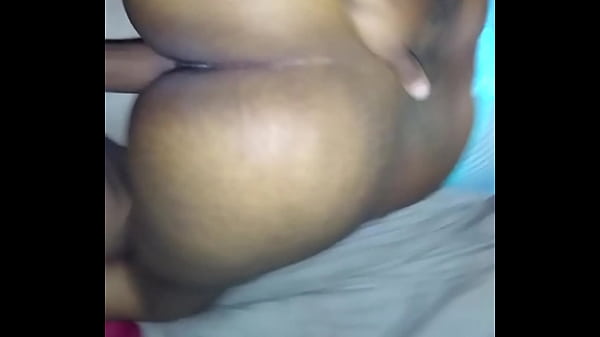 thumb backshots
