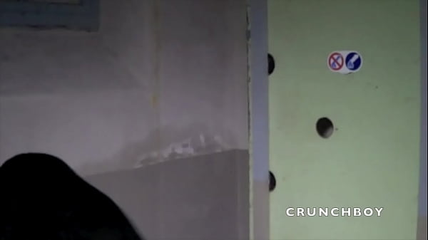 bonne baise entre minets en backroom