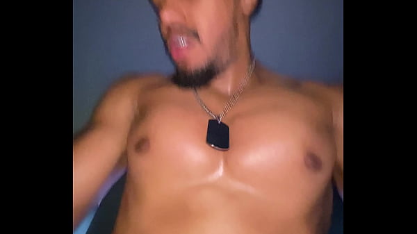 Download Video - POV MILITAR PONE SU VERGA CARGADA DE LECHE EN HUECO ANAL GAY DE SU AMIGO PRIMERIZO