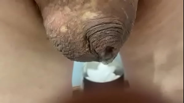 Download Video - Grandpa Hottang69 tiny cock pee 2