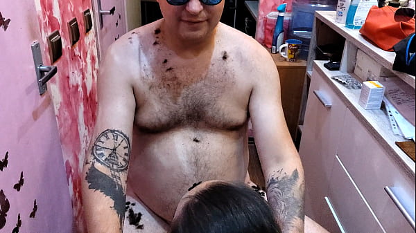 Download Video - Barber babe with perfect natural tits