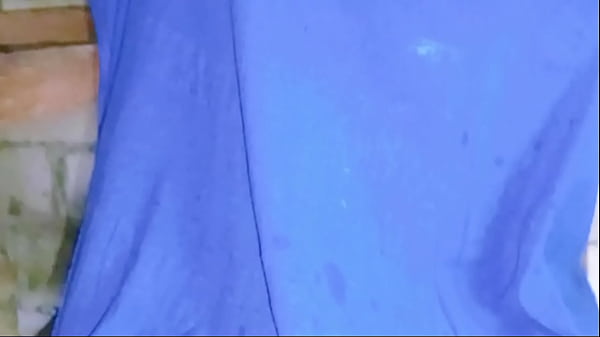 Novinha de 18 anos fode com 3 macho e leva gozada na boca e na buceta