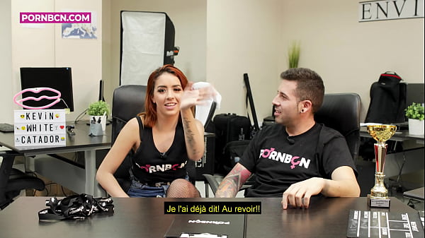 Interview with a young and new porn actress who confesses that she likes hard sex and fucks the interviewer at the end. FULL French subtitles HERE --->