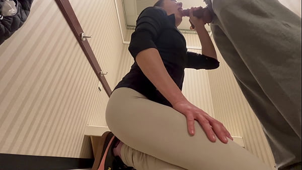 fitting room manager deep throating Boss in the Fitting Room big 8 inch dick