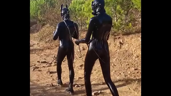 A ride in the sun! ️ #latex #latexgloves #latexlove #rubber #gasmask #gasmaskgirl #petplay #play #latex