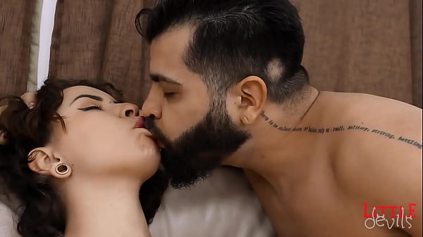 Rave Girl girl with big ass fucking her hairy pussy - Lord Kenobi