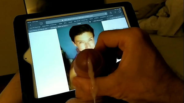 La Tragona me pide más leche...