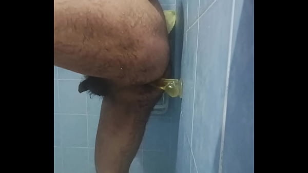 Dándome rico en la ducha y haciendo mi primer m...