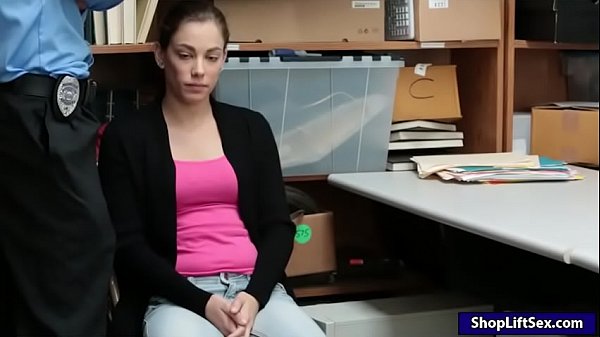 Thief Bobbi Dylan fucked by LP officer
