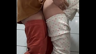 Quickie in the bathroom