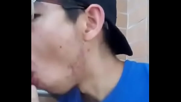 Mamada en baños ESIME