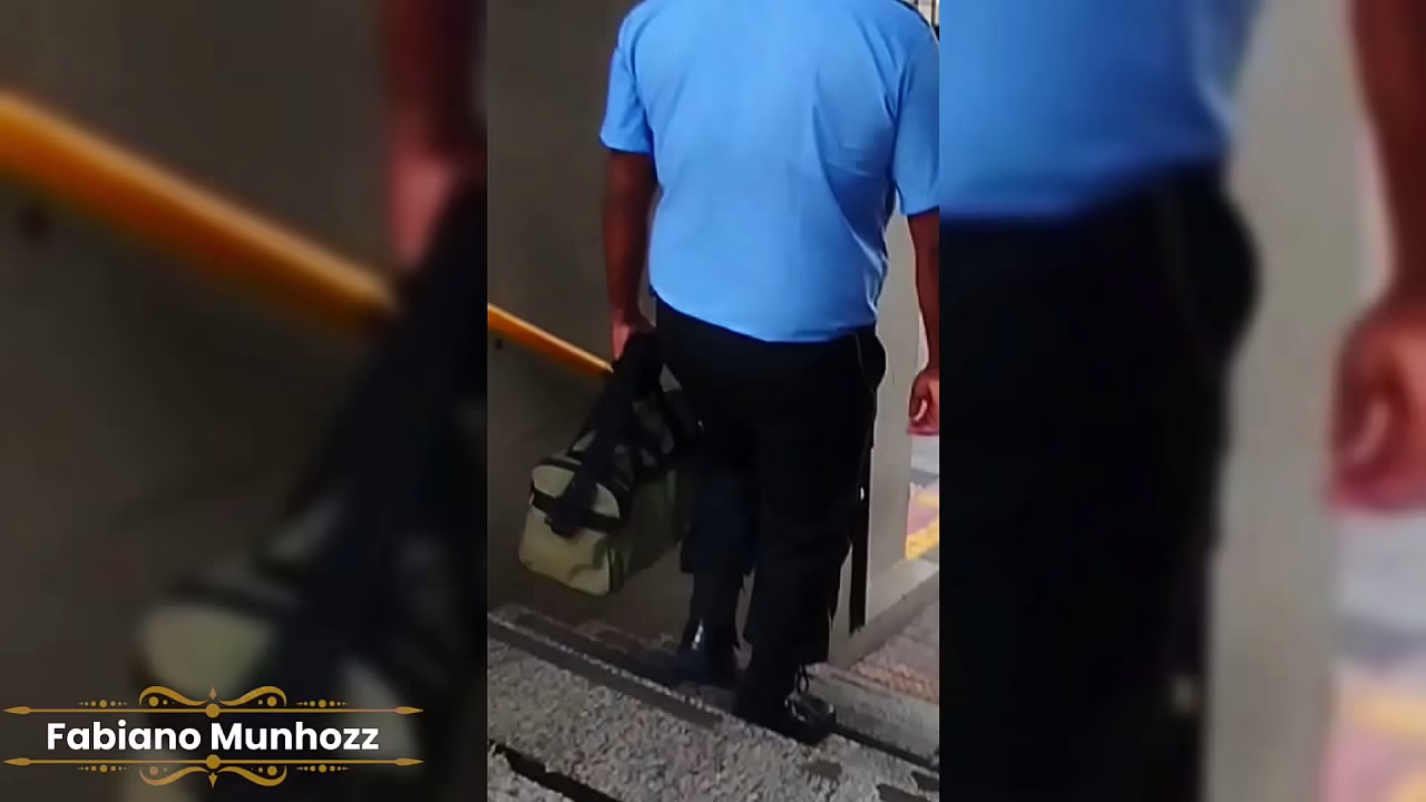 Baixinho segue o motorista de &ocirc_nibus at&eacute_ o parque e da pra ele