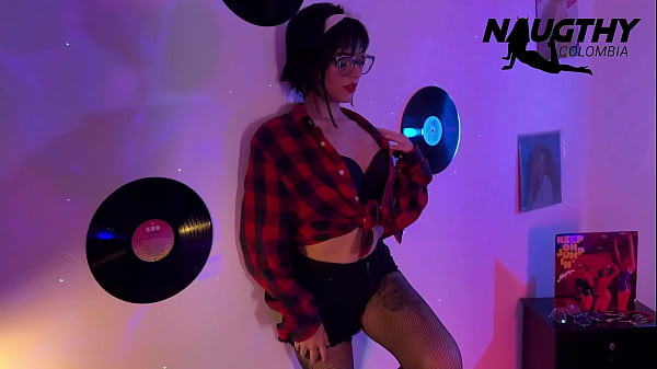 Beautiful girl from the 80s masturbates for her boyfriend