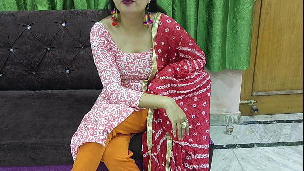 Jawan Tharki Sauteli Maa Ko Chahiye Sautela Chote Bete Ka Lund Aur Dono Ne Panu Dekhte Huye Kia Chodan Chudai