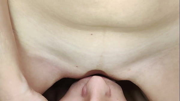 Download Video - Wet pulsing vulva slides on man's tongue