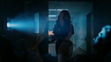 美しいラテン系看護師が患者に容赦なく犯される - IA Porn - 美しいラテン系看護師が患者に容赦なく犯される