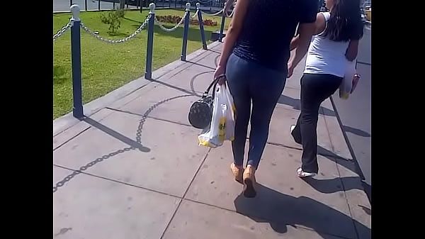 Culona Dans Le Métro