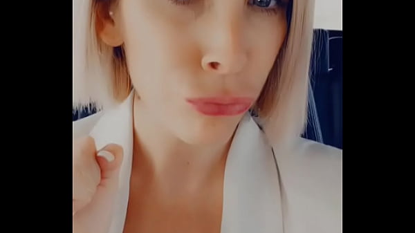 J'ai envie de jeune bite ! Alors je part en cha...