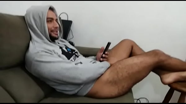 Download Video - Ta frio&comma; uma delicia pra meter gostoso