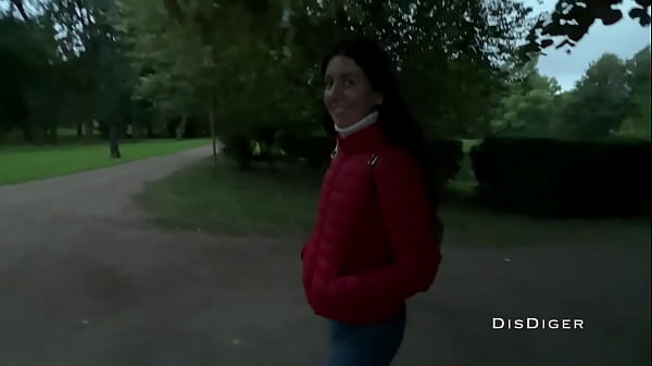 Picked up a girl in the park and quickly fucked her in the bushes