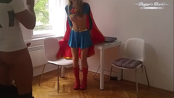 Behind The Scenes Of Small titted superwomen Gi...