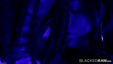 BLACKEDRAW Sexy Serena loves a good time & huge BBC