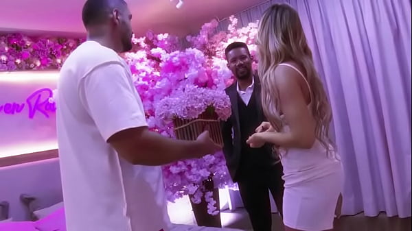DANCE CLASSES END IN DOUBLE PENETRATION FOR BRAZILIAN HOTTIE