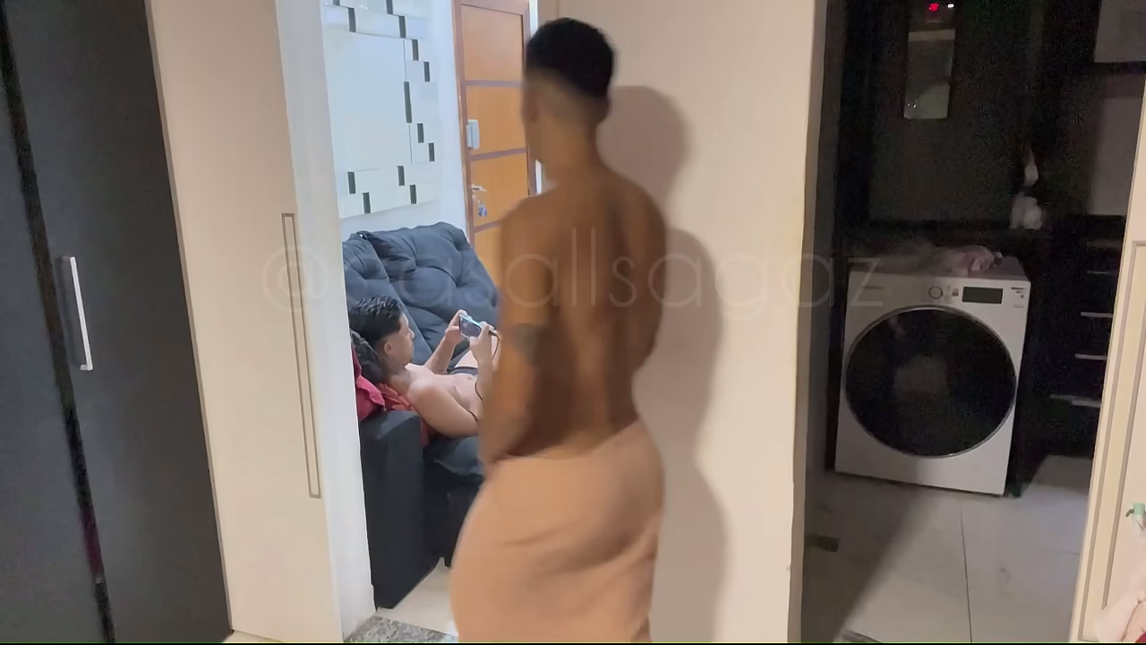 MEU NAMORADO TOMOU AZULZINHA FICOU COM TANTO TES&Atilde_O QUE ME COMEU EM TODOS OS C&Ocirc_MODOS DA CASA AT&Eacute_ NO BANHO! - COMPLETO NO RED - CASALL SAGAZ