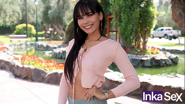 Petite venezolana es captada por hombre peruano de verga grande