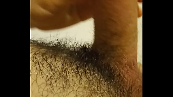 Je Tire Ma Bite Et Elle Grandit Beaucoup Jusqu'à Ce Que Je Sorte Tout Le Lait