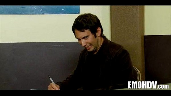 Emo whore gets fucked 081