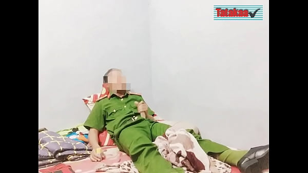 Công An Việt Nam hít p. sung sướng | | Xem thêm...