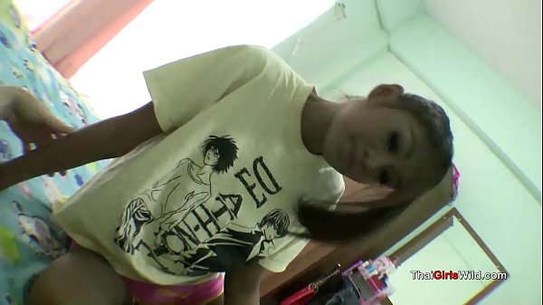 Download Video - Thai girl in her room with white boyfriend